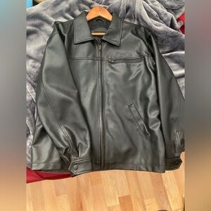 Men's Classic Black Leather Jacket